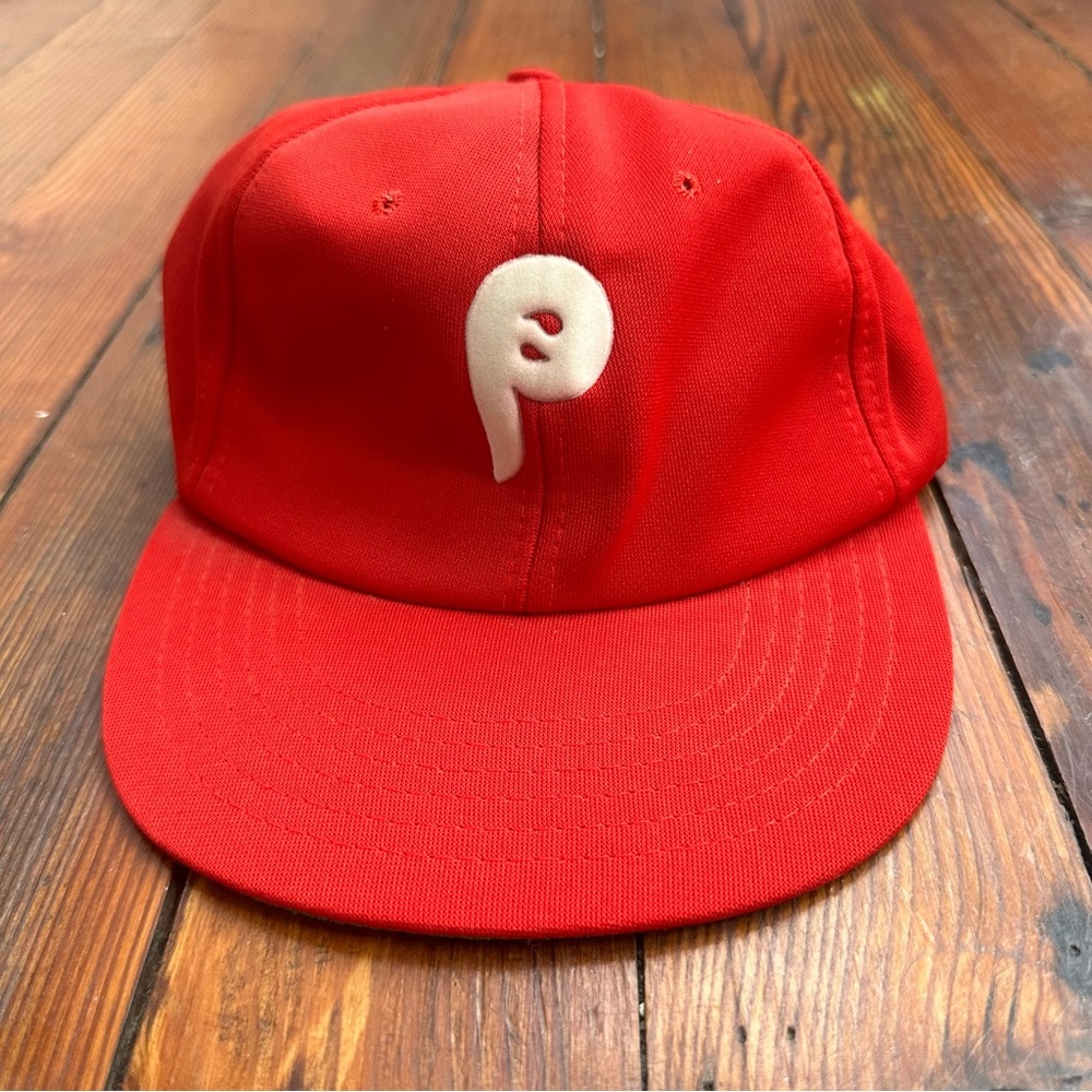 Vintage late 1970s Philadelphia Phillies red and white snapback stadium hat Med